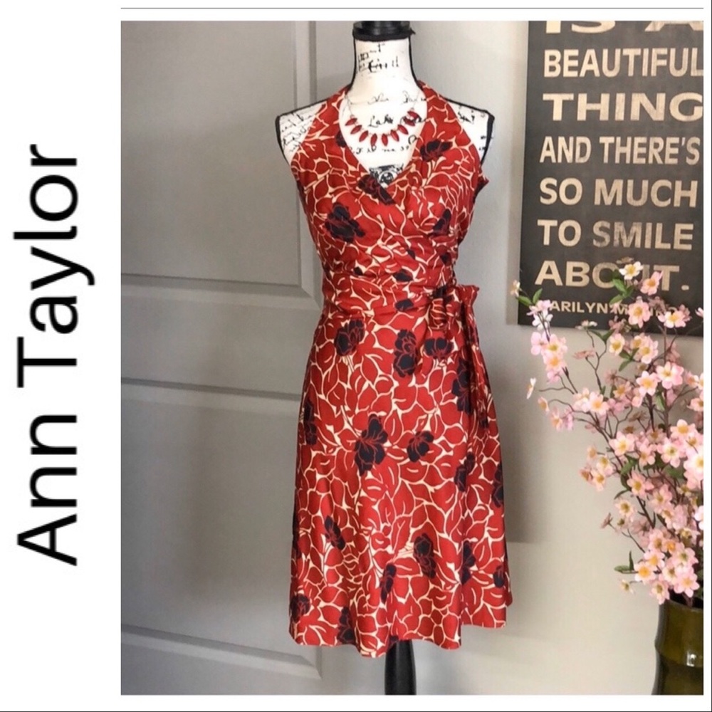 💕Stunning Ann Taylor Floral Halter Dress💕